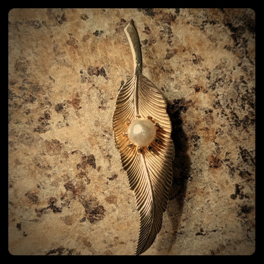 Leaf Brooch